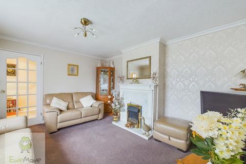 3 bedroom semi-detached house for sale, Wylie Road, Hoo St. Werburgh, Rochester ME3 9EE