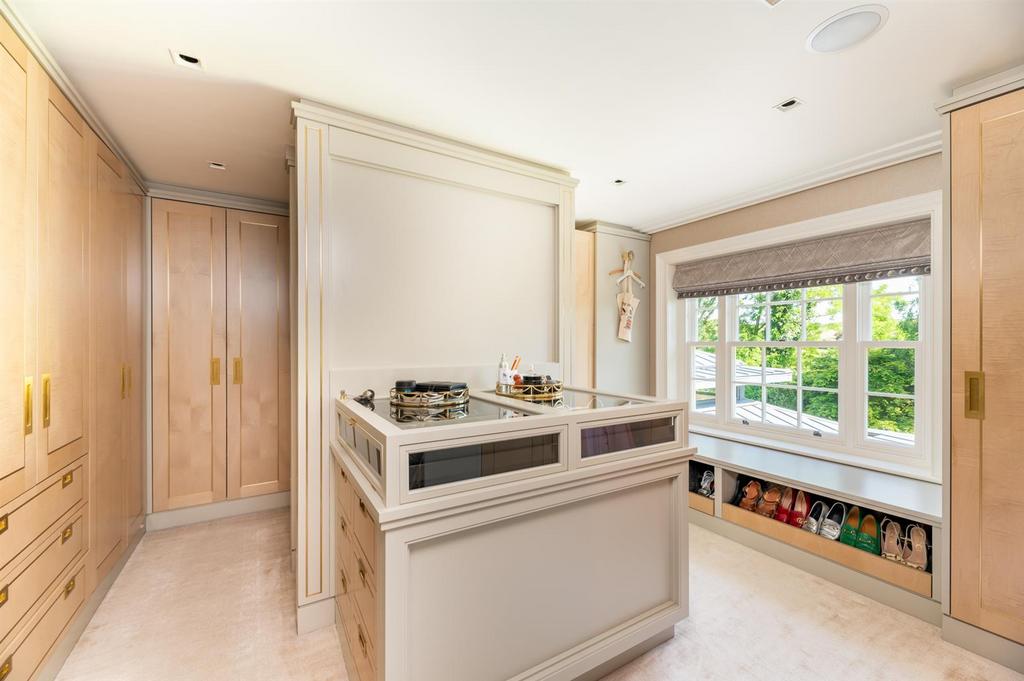 Principal Bedroom Suite