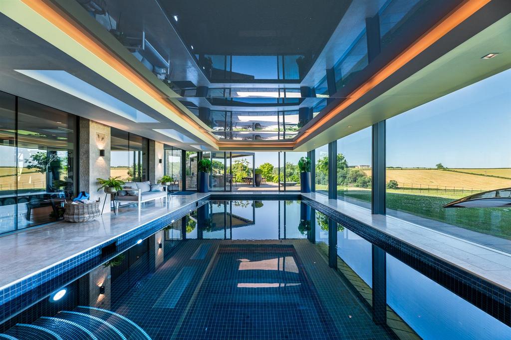 Leisure Suite