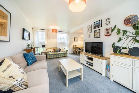 3 bedroom flat for sale, Pathfield Road, London SW16