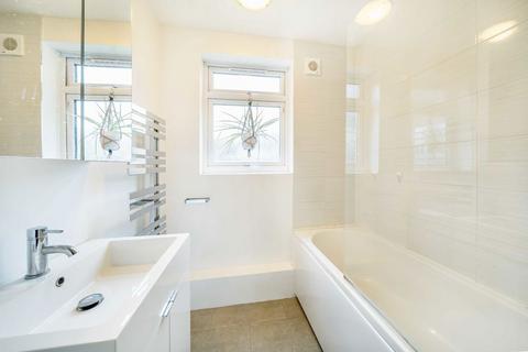 19b Pathfield Road, Streatham, London, SW16 5NZ