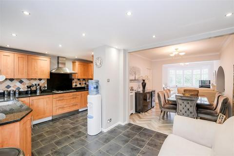 75 Larkshall Road, London, E4 6PD