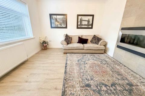 87 Booth Crescent, Waterfoot, Rossendale, BB4 9BU