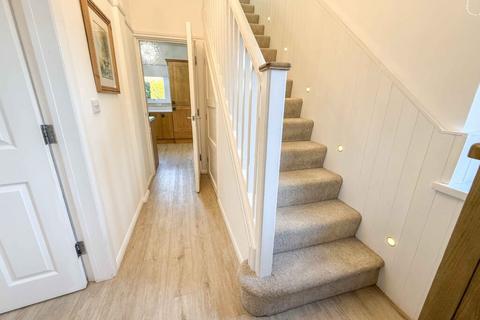 87 Booth Crescent, Waterfoot, Rossendale, BB4 9BU