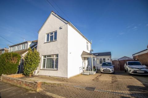 4 bedroom detached house for sale, Alexandra Road, Great Wakering SS3