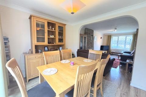 4 bedroom detached house for sale, Newlyn Close, Stevenage