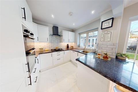 13 Russet Close, Stanford-le-hope, SS17 8AH