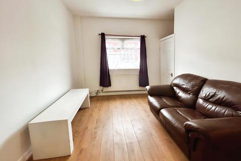 1 bedroom flat to rent, Ladybarn Lane, Manchester, Greater Manchester, M14