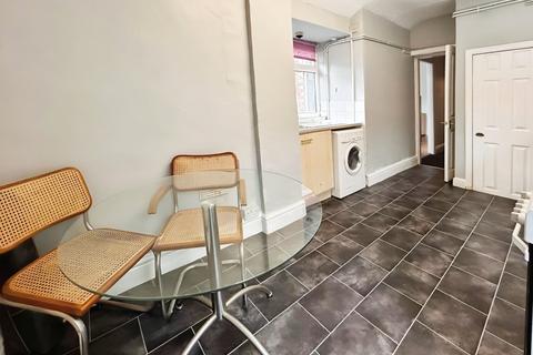 1 bedroom flat to rent, Ladybarn Lane, Manchester, Greater Manchester, M14