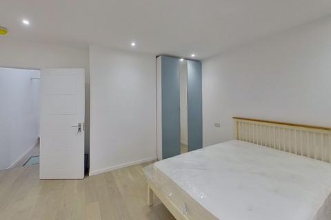 undefined, Madrid Road, Guildford