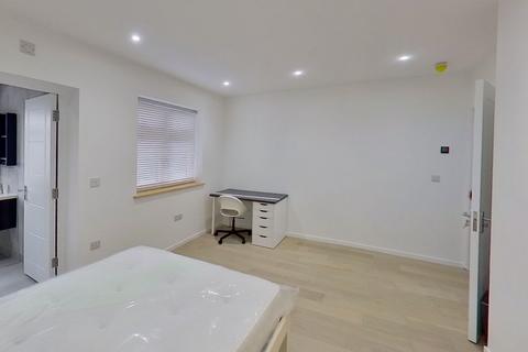 undefined, Madrid Road, Guildford