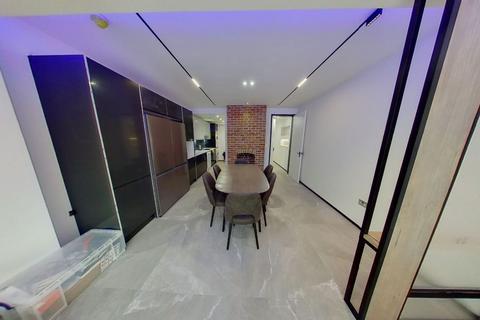 undefined, Madrid Road, Guildford