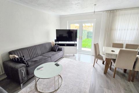 3 bedroom end of terrace house for sale, Newhurst Park, Trowbridge BA14