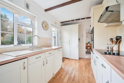 26 Salisbury Road, Banstead, SM7 2DR