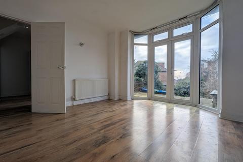 2 bedroom flat to rent, Randall Avenue, London, NW2