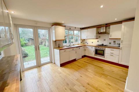 4 bedroom semi-detached house for sale, Windmill Lane, Bushey Heath, WD23.