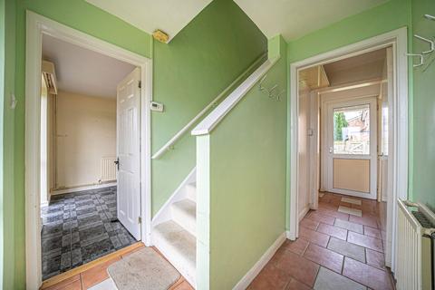 69 Pond Close, Overton, Basingstoke, RG25 3LZ