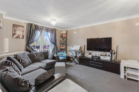 2 bedroom flat for sale, Lime Tree Court, London Colney, St.Albans AL2