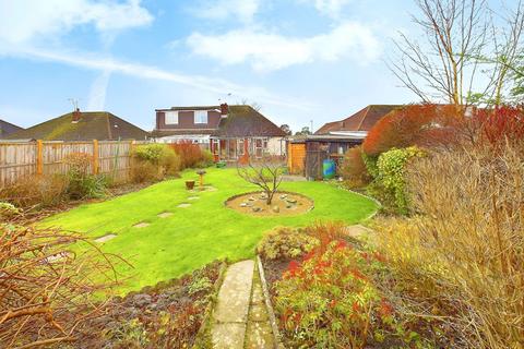 2 bedroom semi-detached bungalow for sale, Ringley Road, Horsham RH12