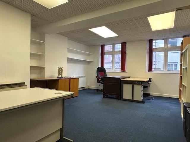Office 2.JPG