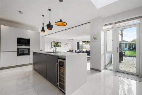 5 bedroom detached house for sale, Wickliffe Avenue, Finchley, London, N3