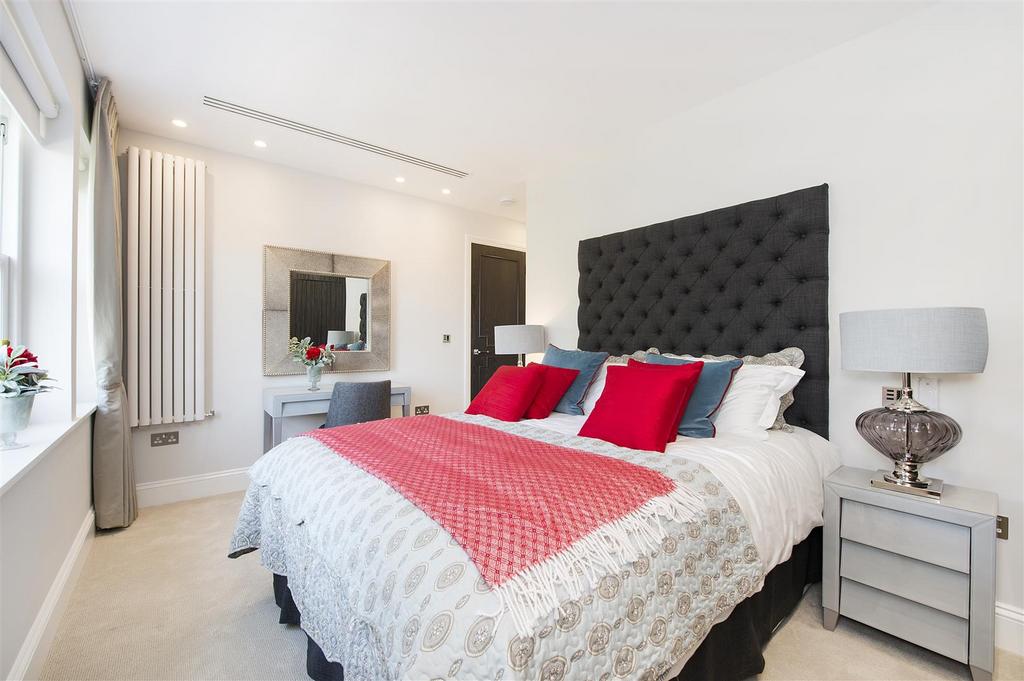 9 AR Flat 7 Bedroom 2 (3).jpg