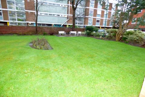 2 bedroom apartment to rent, Manor Court, South Shields