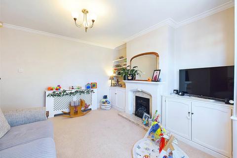 38 Oakhill Road, Doncaster, DN2 5NX