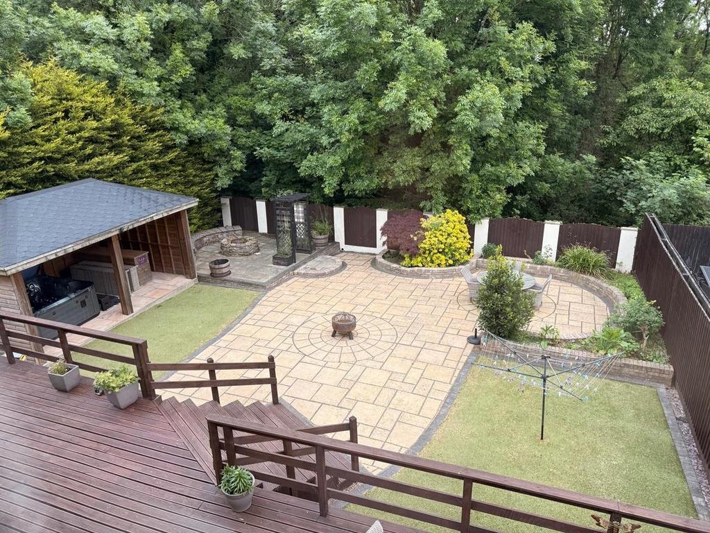 Holly House 7.jpg