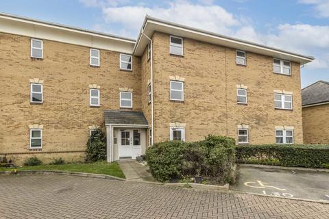 2 bedroom flat to rent, International Way, Sunbury-On-Thames TW16