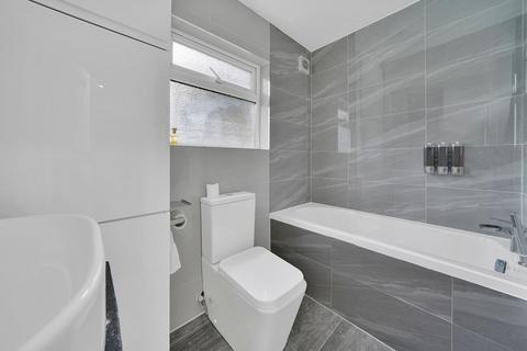 3 bedroom semi-detached house for sale, Mayfield Road, London E17