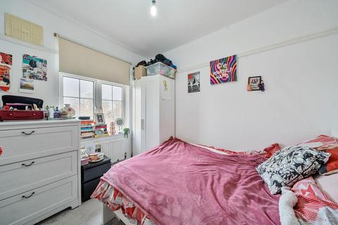 1 Fieldview, London, SW18 3HG