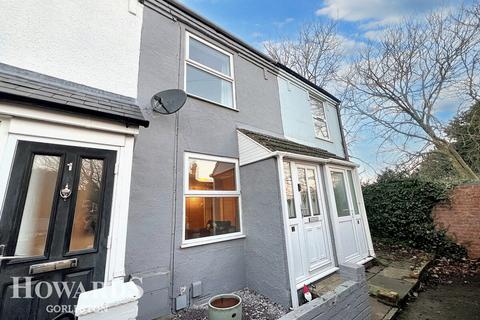 3 bedroom terraced house for sale, Clarkes Road, Gorleston