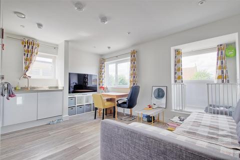 1 bedroom flat to rent, Newmarket Road, Cambridge