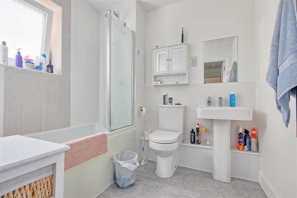 Bathroom.jpg