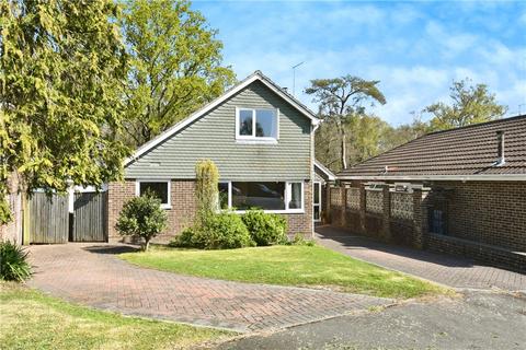 4 bedroom detached house for sale, Willow Gardens, North Baddesley, Southampton, Hampshire