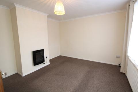 3 bedroom end of terrace house to rent, Bridgwater Close, RM3