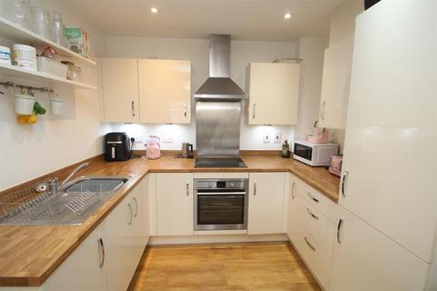 2 bedroom apartment to rent, The Embankment, Nash Mills Wharf, Hemel Hempstead