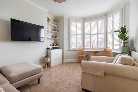 1 bedroom apartment to rent, Fonthill Road, Hove