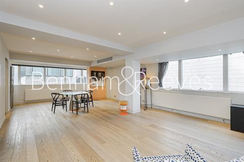 2 bedroom apartment to rent, Amen Lodge, Warwick Lane EC4M