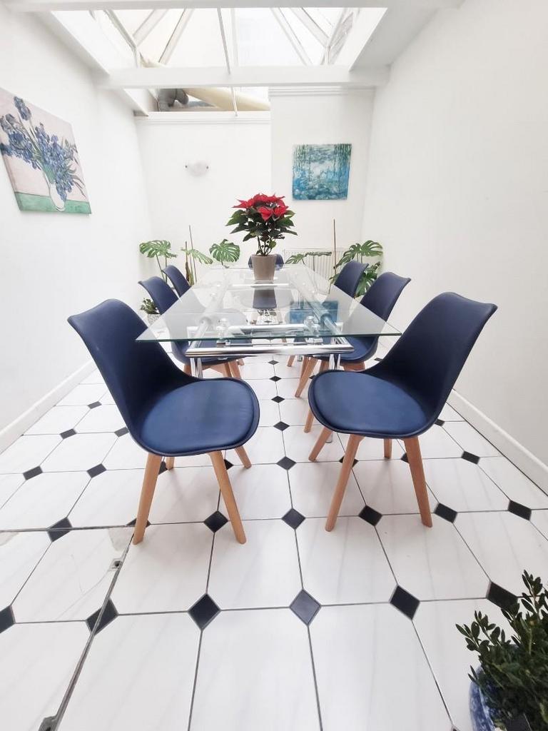 Waterloo Basement 3 Dining room b.jpg