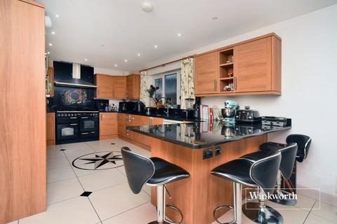 5 bedroom detached house for sale, Kingsmead Avenue, Worcester Park, KT4