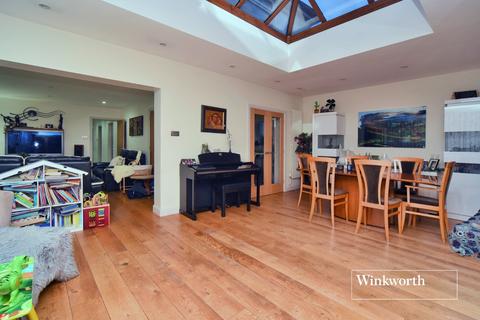 5 bedroom detached house for sale, Kingsmead Avenue, Worcester Park, KT4