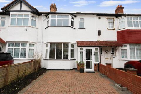 3 bedroom semi-detached house to rent, Byron Avenue, New Malden KT3