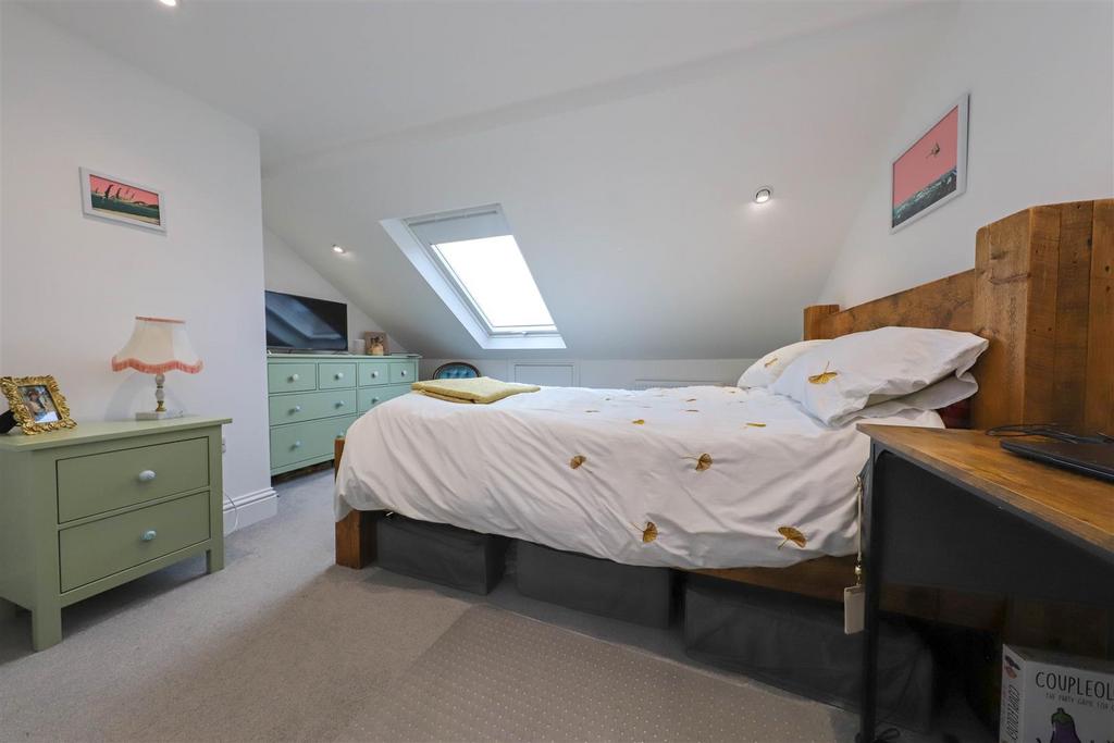 Nicholas james blaker st master bed.jpg