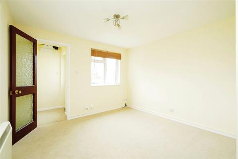 165 Manor Road, Witney, OX28 3UG