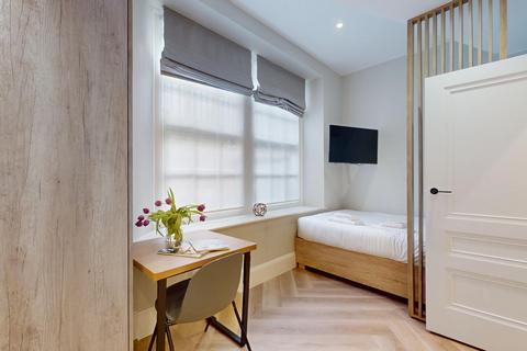 Studio to rent, Draycott Avenue, London SW3