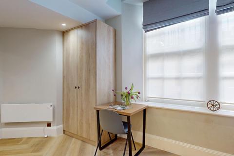 Studio to rent, Draycott Avenue, London SW3