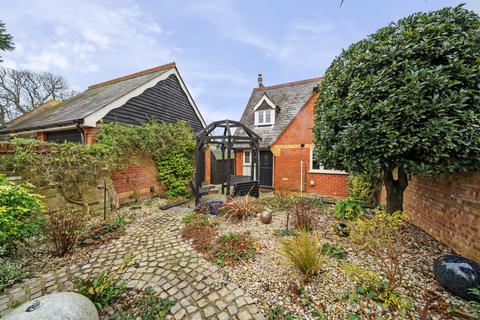 6 Barn Close, Borden, Sittingbourne, ME9 8JW