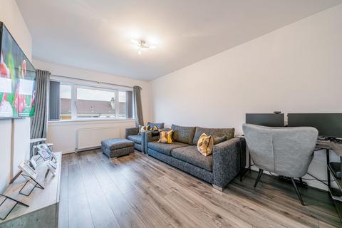 3 bedroom flat for sale, 8 Nethercairn Road, Flat 3/2, Mansewood, Glasgow, G43 2AA